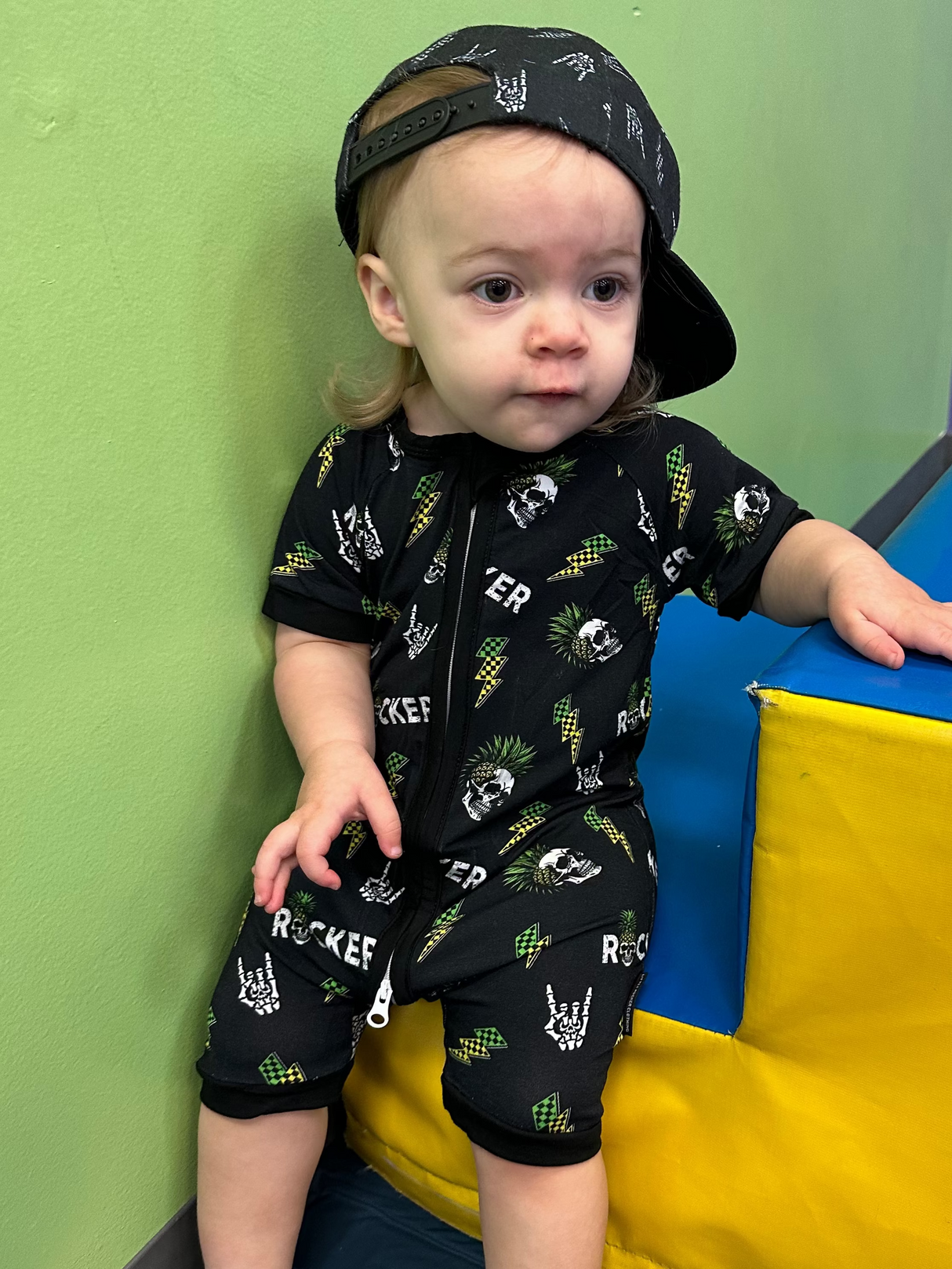 Pineapple Power Shortie