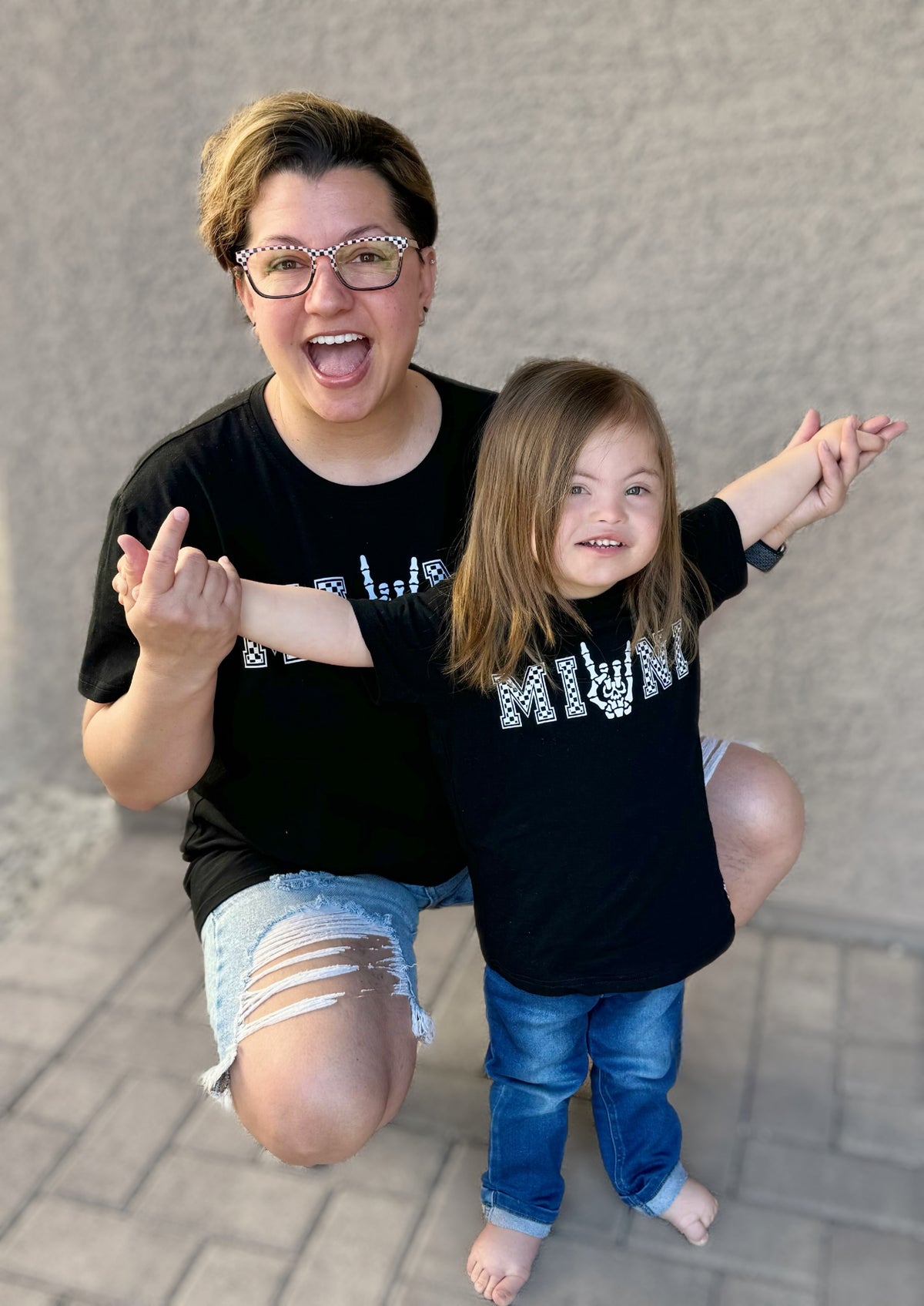 MAMA Tee