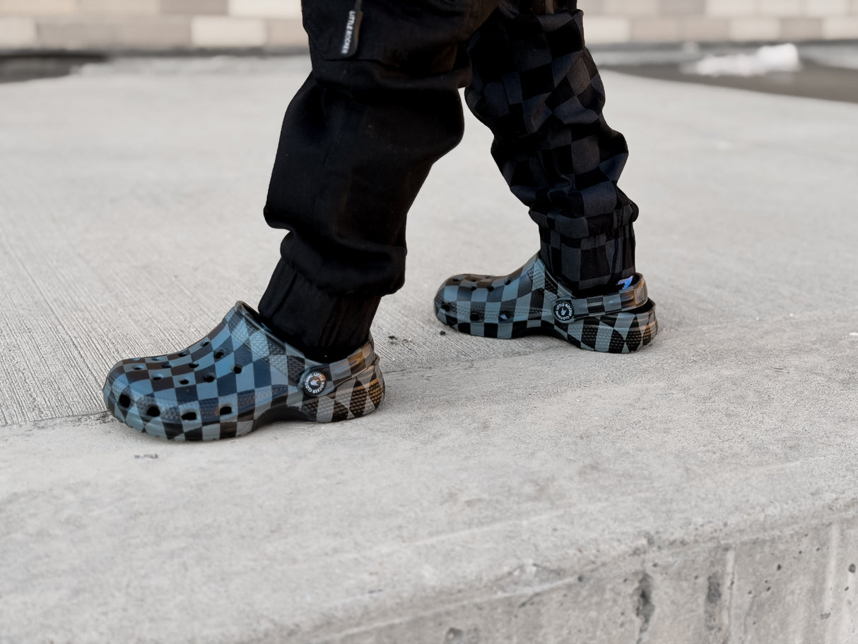 Kinsley Clogs - Checkered