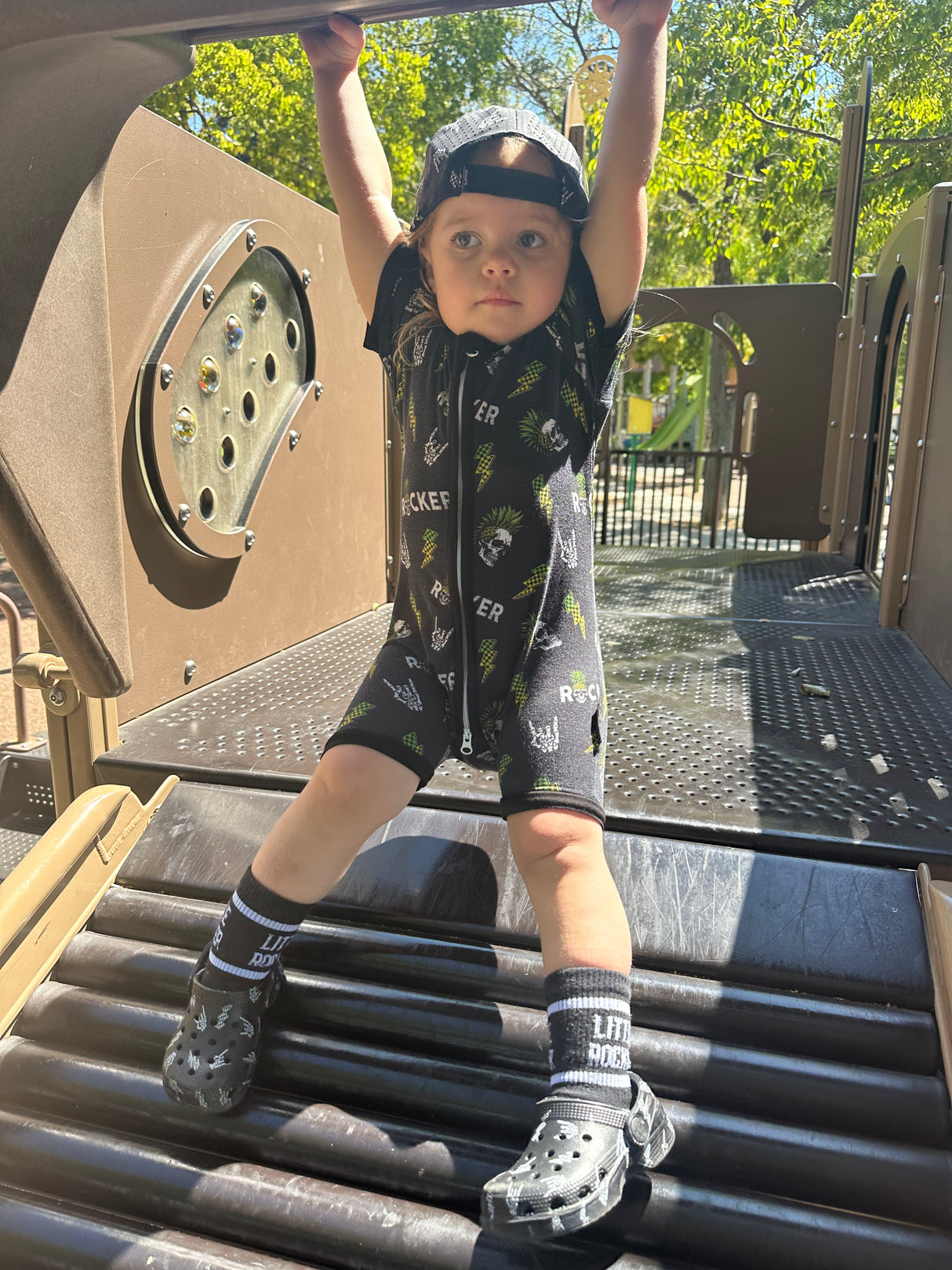 Pineapple Power Shortie